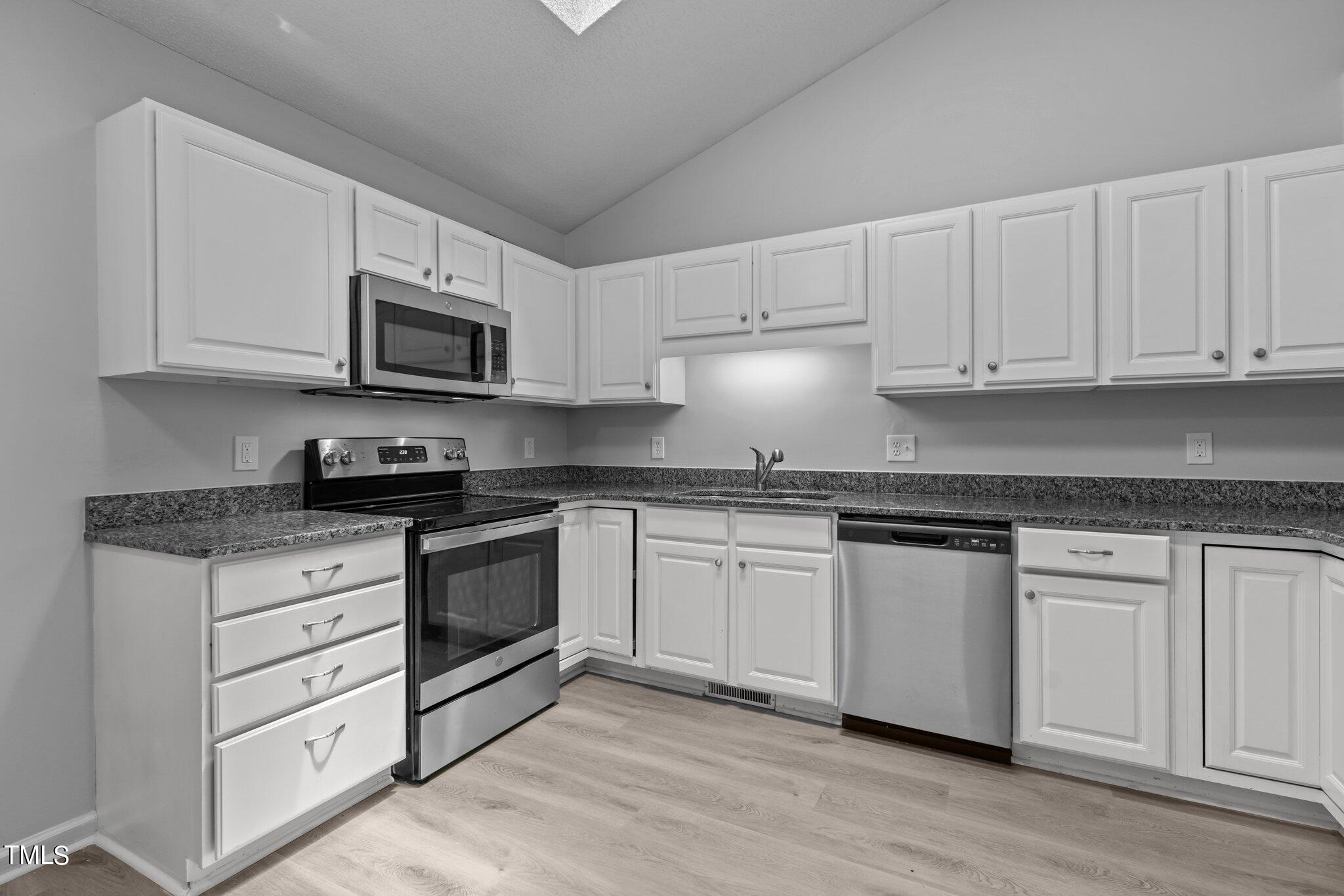 5002 Carolwood Lane Durham, NC 27713 - Photo 9 of 43 9-web-or-mls-8Y3A5075