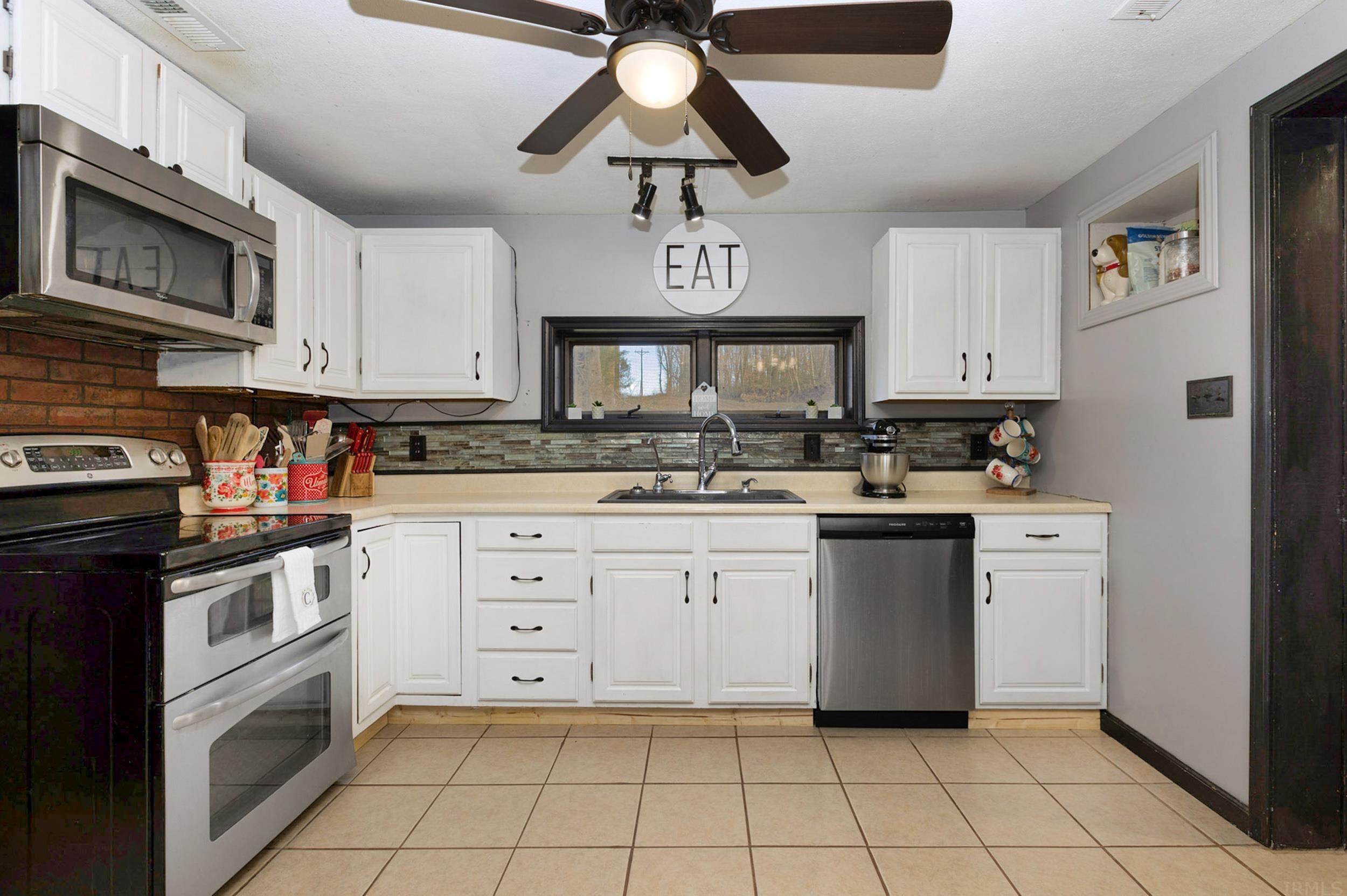12747 High Gap Rd Shoals Shoals, IN 47581 - Photo 14 of 35