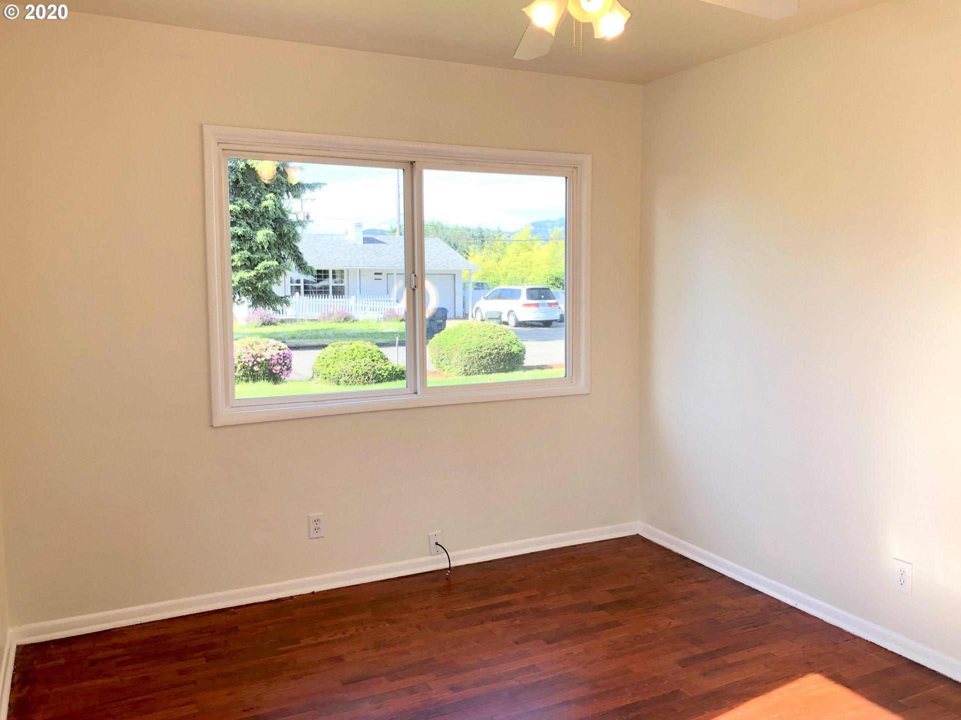 1121 Darlene Avenue Springfield, OR 97477 - Photo 8 of 28