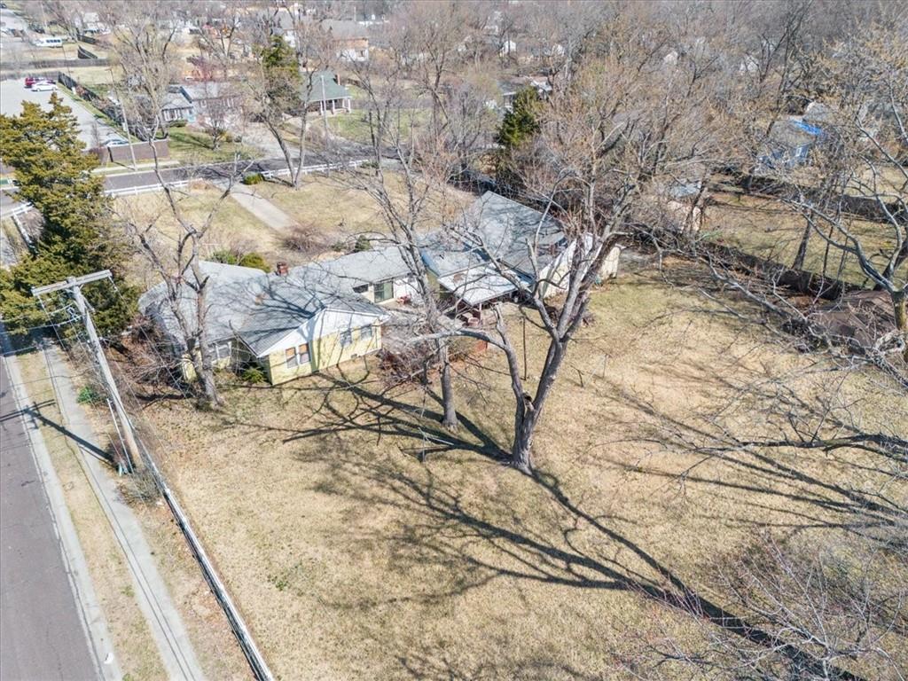 6909 West 82nd Street Overland Park, KS 66204 - Photo 4 of 10 Gallery Image 4