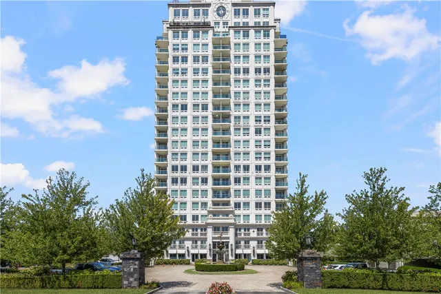 $675,000 | 1 Tower Drive, Unit 101, Portsmouth, RI 02871