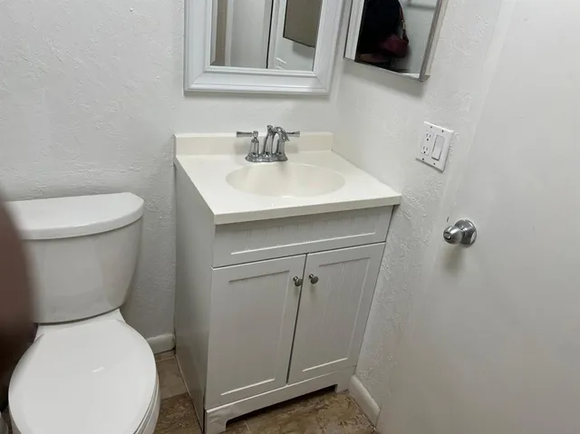 $2,000 | 3223 Northwest 102nd Terrace, Unit 3223, Coral Springs, FL 33065