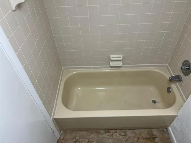 $2,000 | 3223 Northwest 102nd Terrace, Unit 3223, Coral Springs, FL 33065