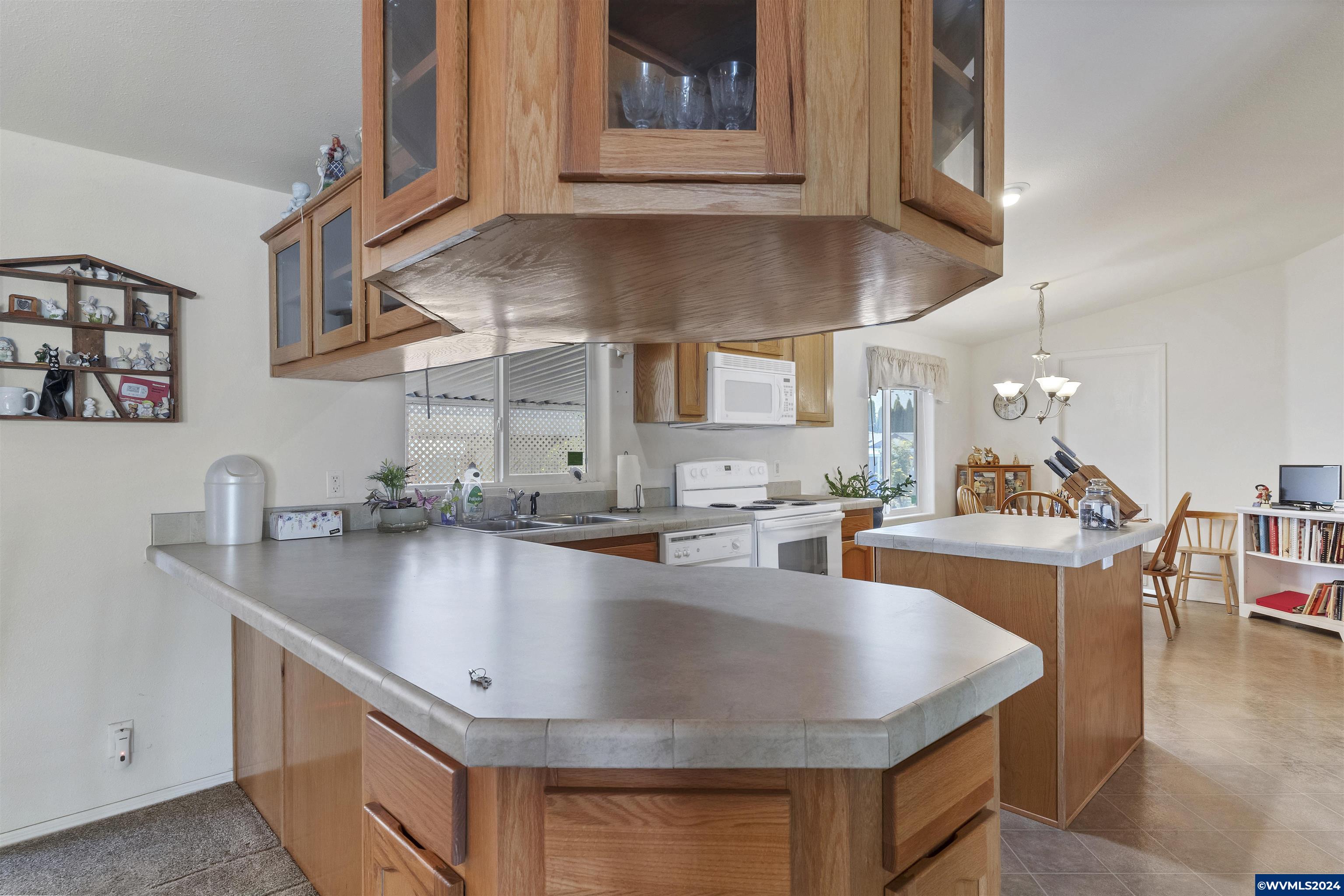 1630 Wallace Road Northwest, Unit 46 Salem, OR 97304 - Photo 9 of 24 Gallery Image 9