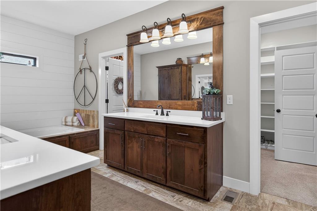 1309 Northeast Brandywine Road Lee's Summit, MO 64064 - Photo 25 of 59