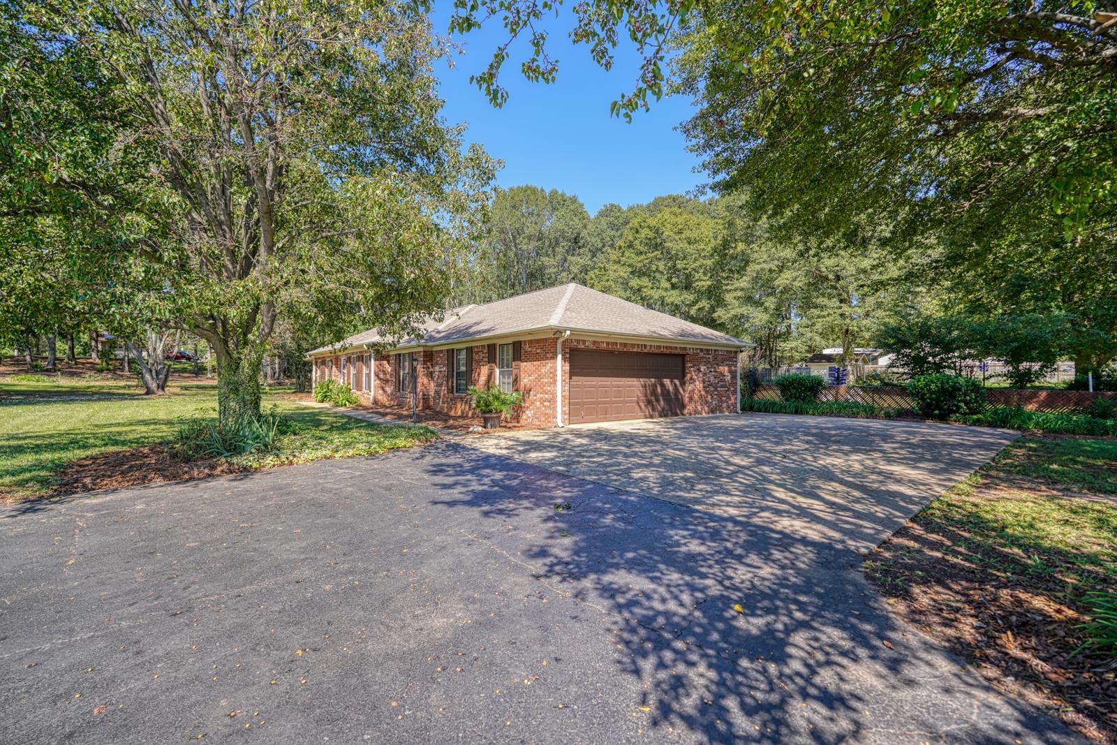 4330 New Cut Road Inman, SC 29349 - Photo 2 of 31
