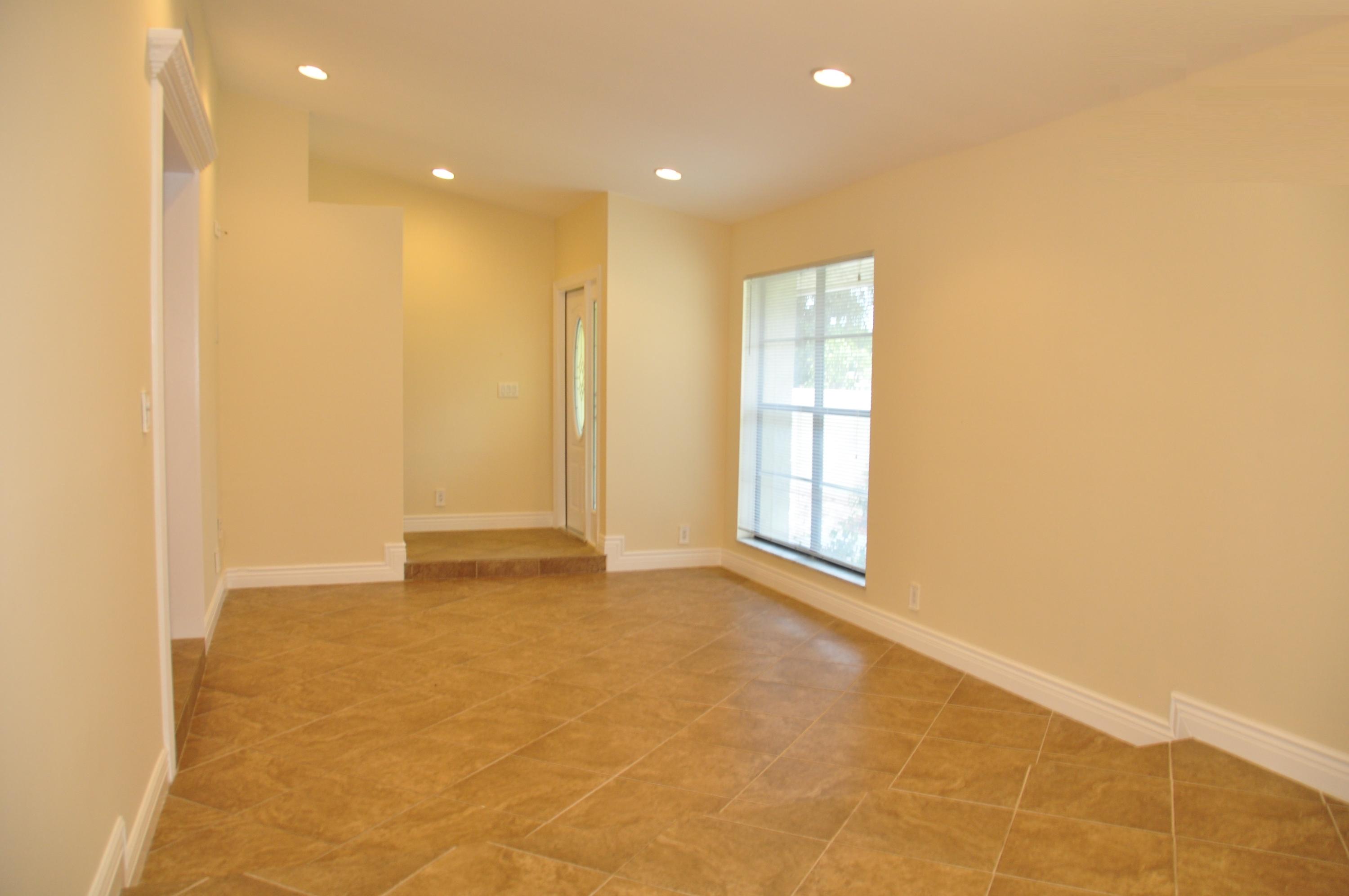 11365 Little Bear Way Boca Raton, FL 33428 - Photo 11 of 25 living room