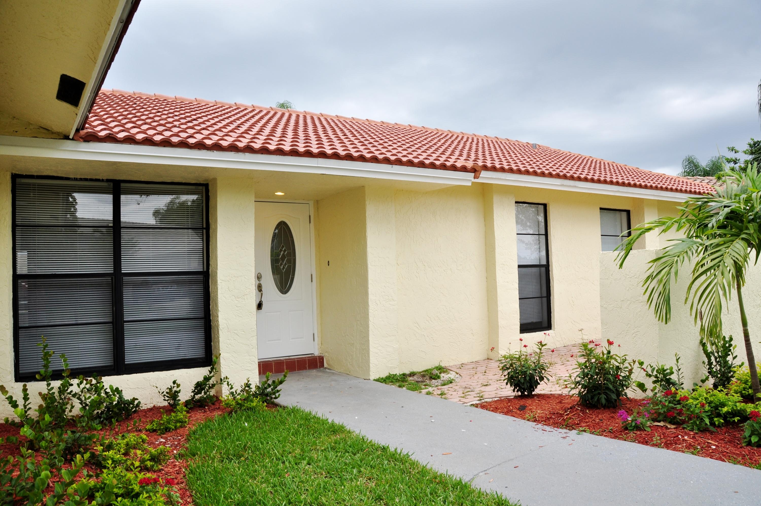 11365 Little Bear Way Boca Raton, FL 33428 - Photo 2 of 25 entry walkway