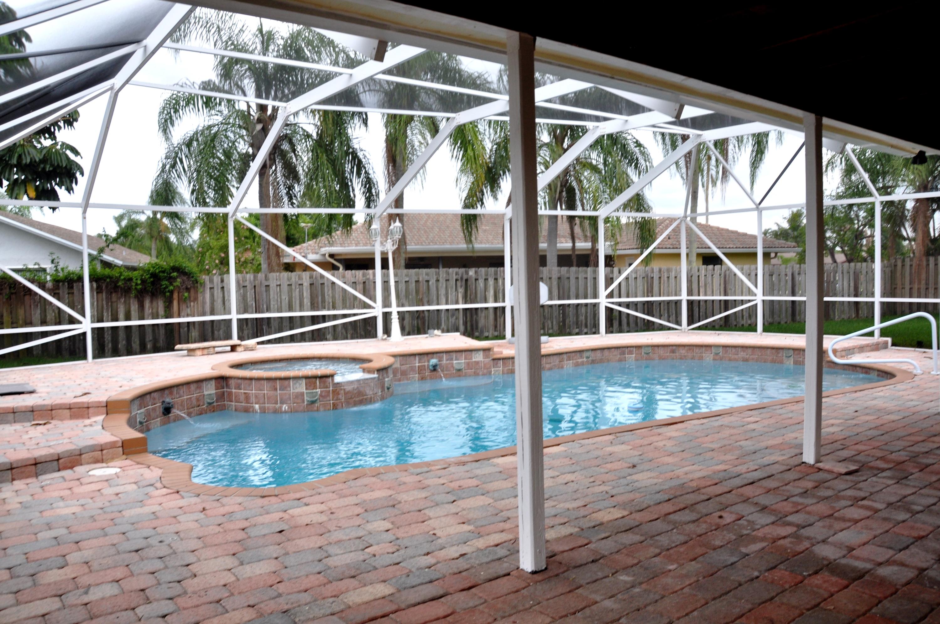 11365 Little Bear Way Boca Raton, FL 33428 - Photo 4 of 25 Screened, heated pool and spa