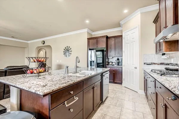 $699,777 | 3255 Roberts Avenue, Clovis, CA 93619