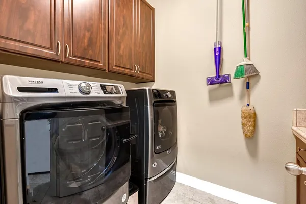 $699,777 | 3255 Roberts Avenue, Clovis, CA 93619