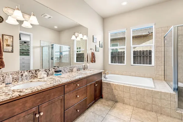 $699,777 | 3255 Roberts Avenue, Clovis, CA 93619