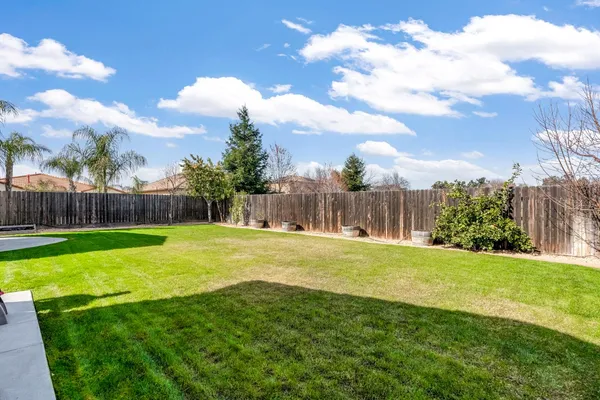 $699,777 | 3255 Roberts Avenue, Clovis, CA 93619