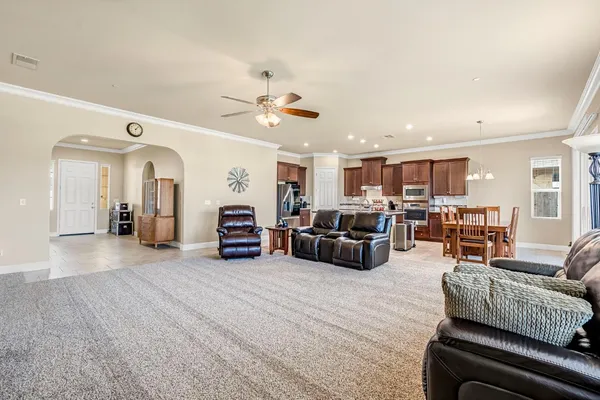 $699,777 | 3255 Roberts Avenue, Clovis, CA 93619