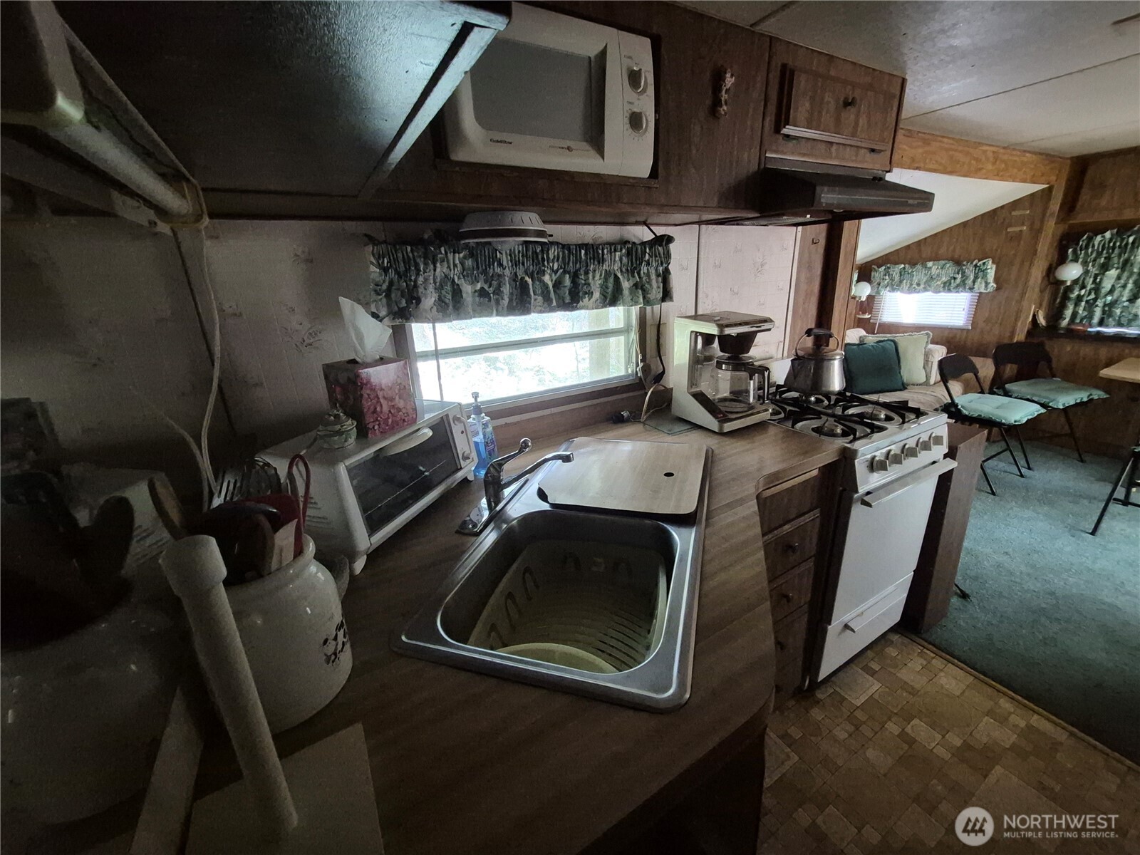 1182 Exit Road Maple Falls, WA 98266 - Photo 5 of 19