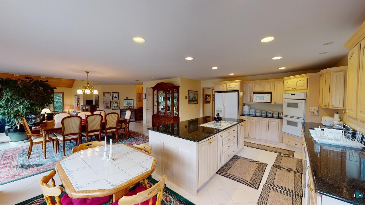 1084 Devil Track Road Grand Marais, MN 55604 - Photo 9 of 49 Gallery Image 9