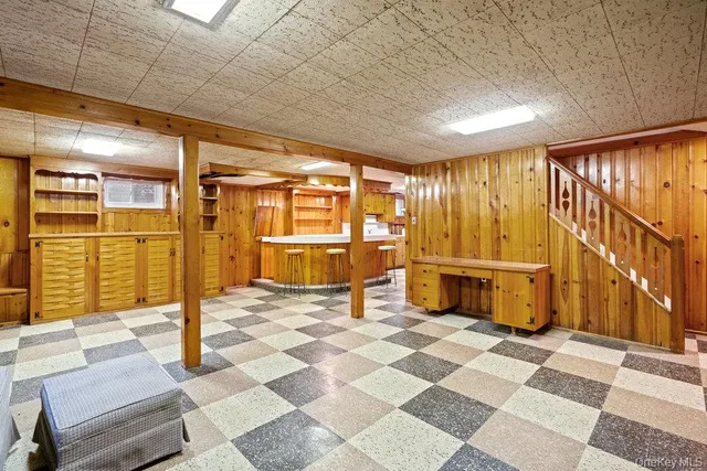 $949,990 | 28 Redwood Road, New Hyde Park, NY 11040