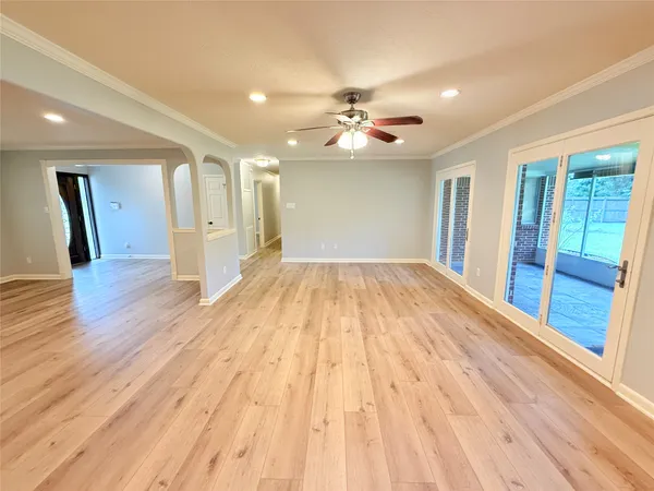 $398,888 | 204 Hillcrest Drive, Alvin, TX 77511