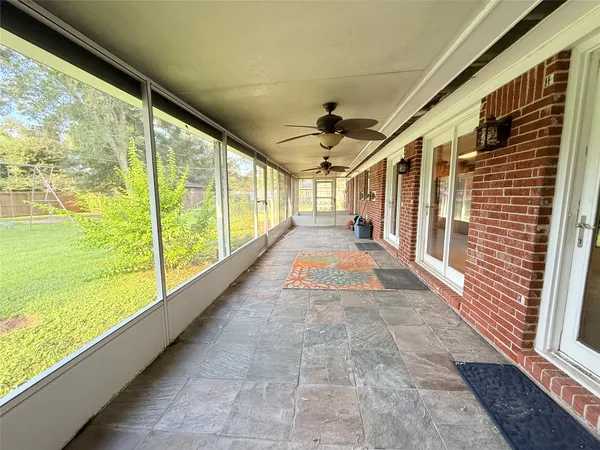 $398,888 | 204 Hillcrest Drive, Alvin, TX 77511