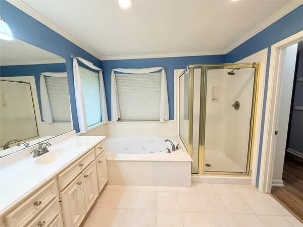 $398,888 | 204 Hillcrest Drive, Alvin, TX 77511