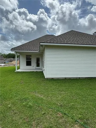 $2,300 | 19714 Calden Court, Covington, LA 70433