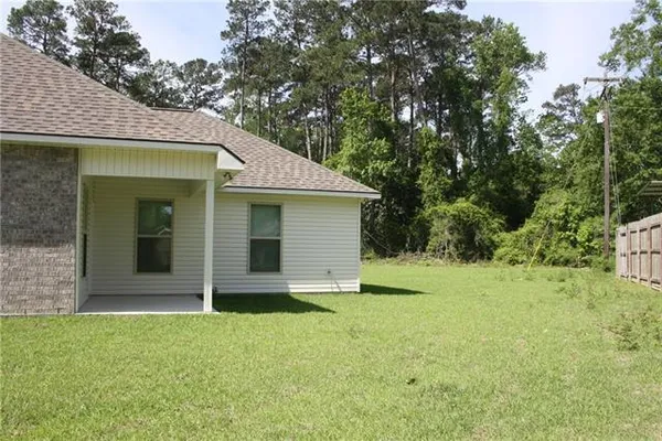 $2,300 | 19714 Calden Court, Covington, LA 70433