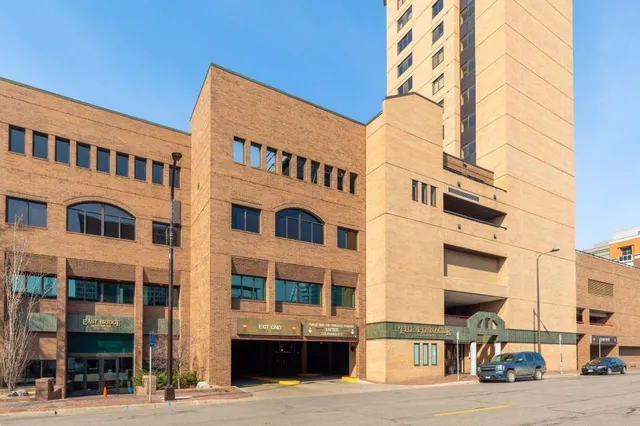 $199,900 | 20 Northeast 2nd Street, Unit P504, Minneapolis, MN 55413
