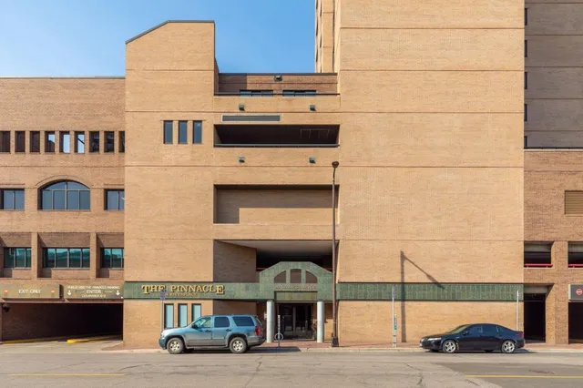 $199,900 | 20 Northeast 2nd Street, Unit P504, Minneapolis, MN 55413