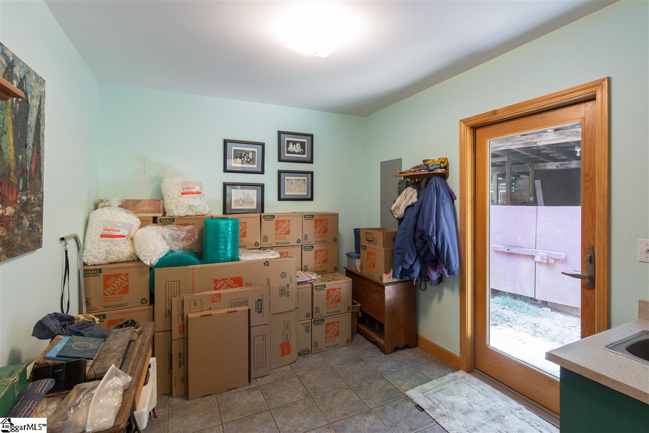 59 Thompson Road Taylors, SC 29687 - Photo 20 of 31