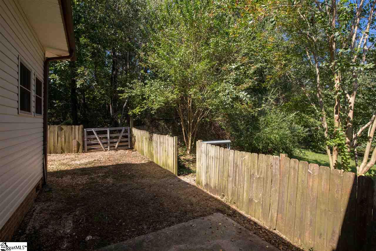 59 Thompson Road Taylors, SC 29687 - Photo 24 of 31
