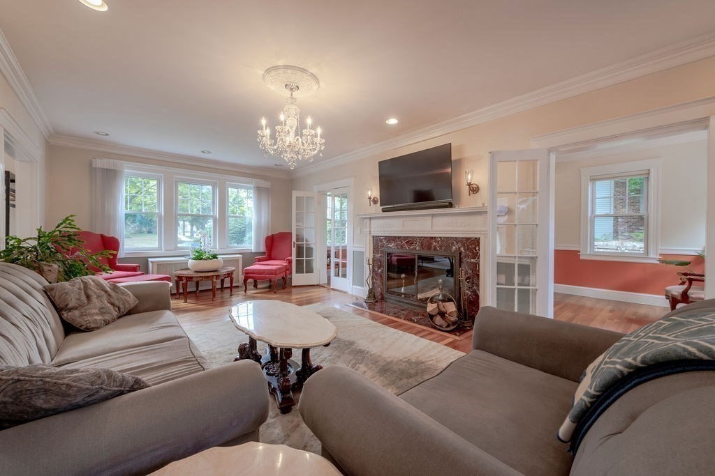 73 Ellison Park Waltham, MA 02452 - Photo 14 of 36