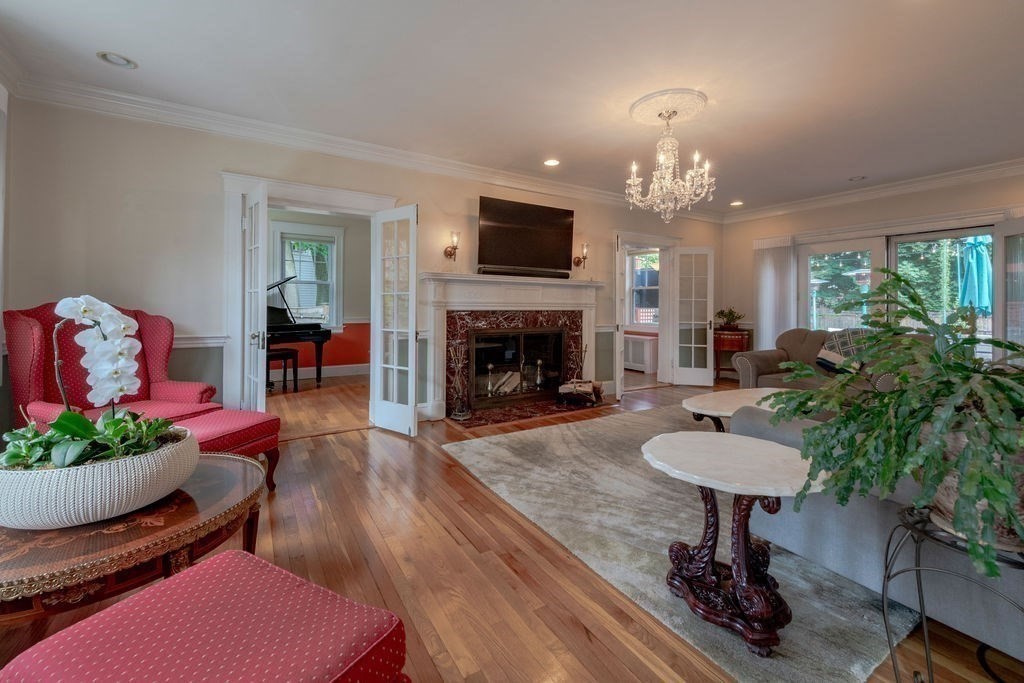 73 Ellison Park Waltham, MA 02452 - Photo 10 of 36