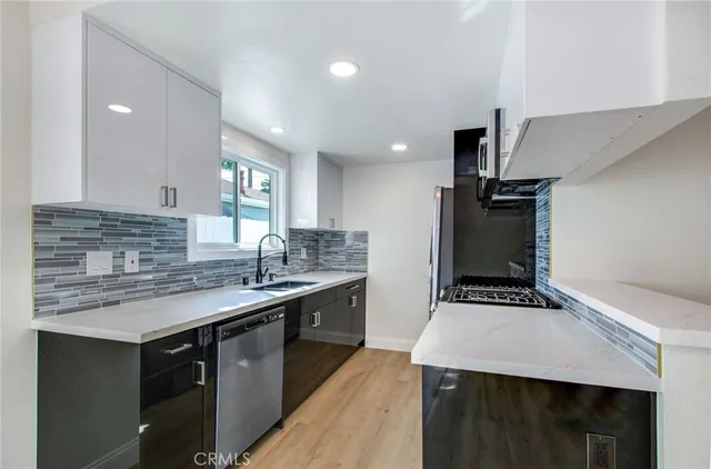 $2,498,888 | 117 Avenida Algodon, San Clemente, CA 92672