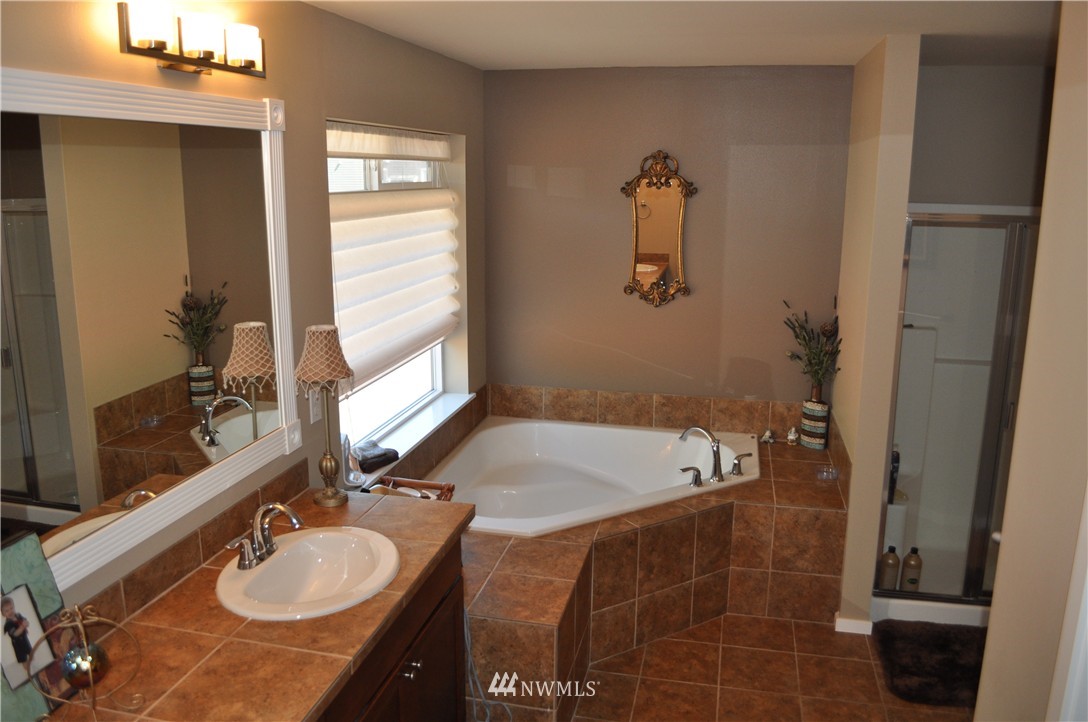 3615 222nd Place Southeast Bothell, WA 98021 - Photo 14 of 25