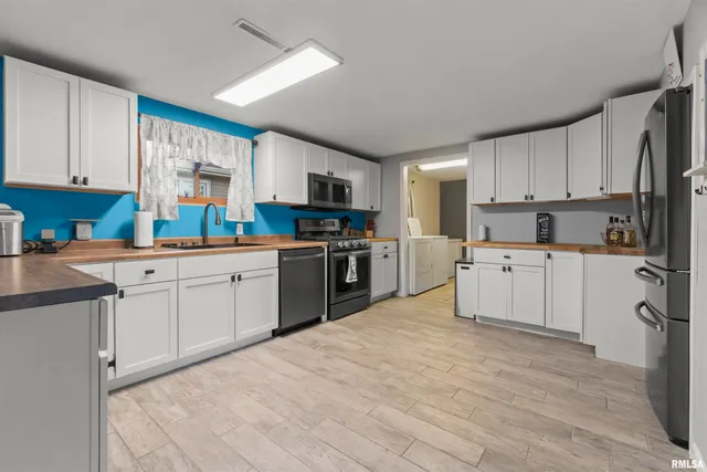 $162,900 | 501 North Wood Street, Washington, IL 61571