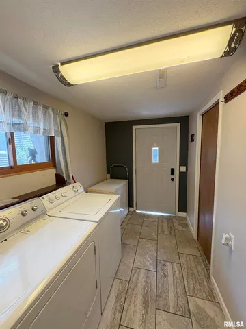 $162,900 | 501 North Wood Street, Washington, IL 61571