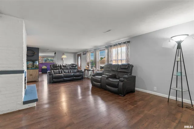 $162,900 | 501 North Wood Street, Washington, IL 61571