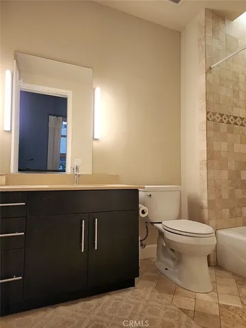 $875,000 | 133 The Promenade North, Unit 103, Long Beach, CA 90802