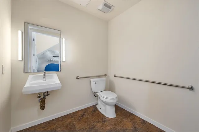 $875,000 | 133 The Promenade North, Unit 103, Long Beach, CA 90802