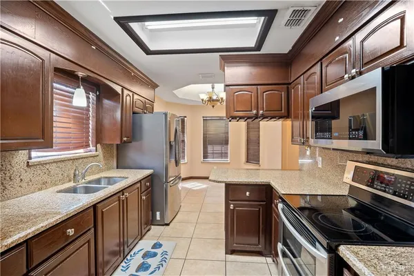 $1,750 | 307 Silverado Drive East, Palmview, TX 78572