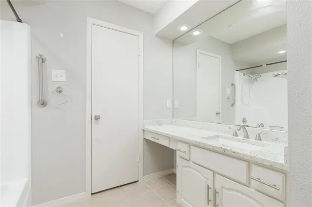 $2,000 | 9142 Emberglow Lane, Dallas, TX 75243