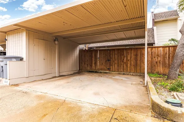 $2,000 | 9142 Emberglow Lane, Dallas, TX 75243