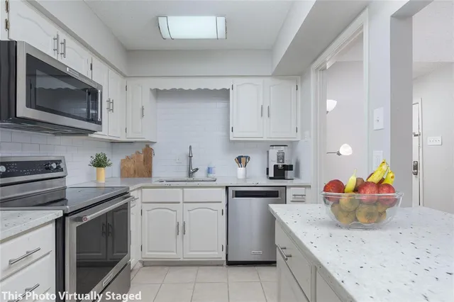 $2,000 | 9142 Emberglow Lane, Dallas, TX 75243