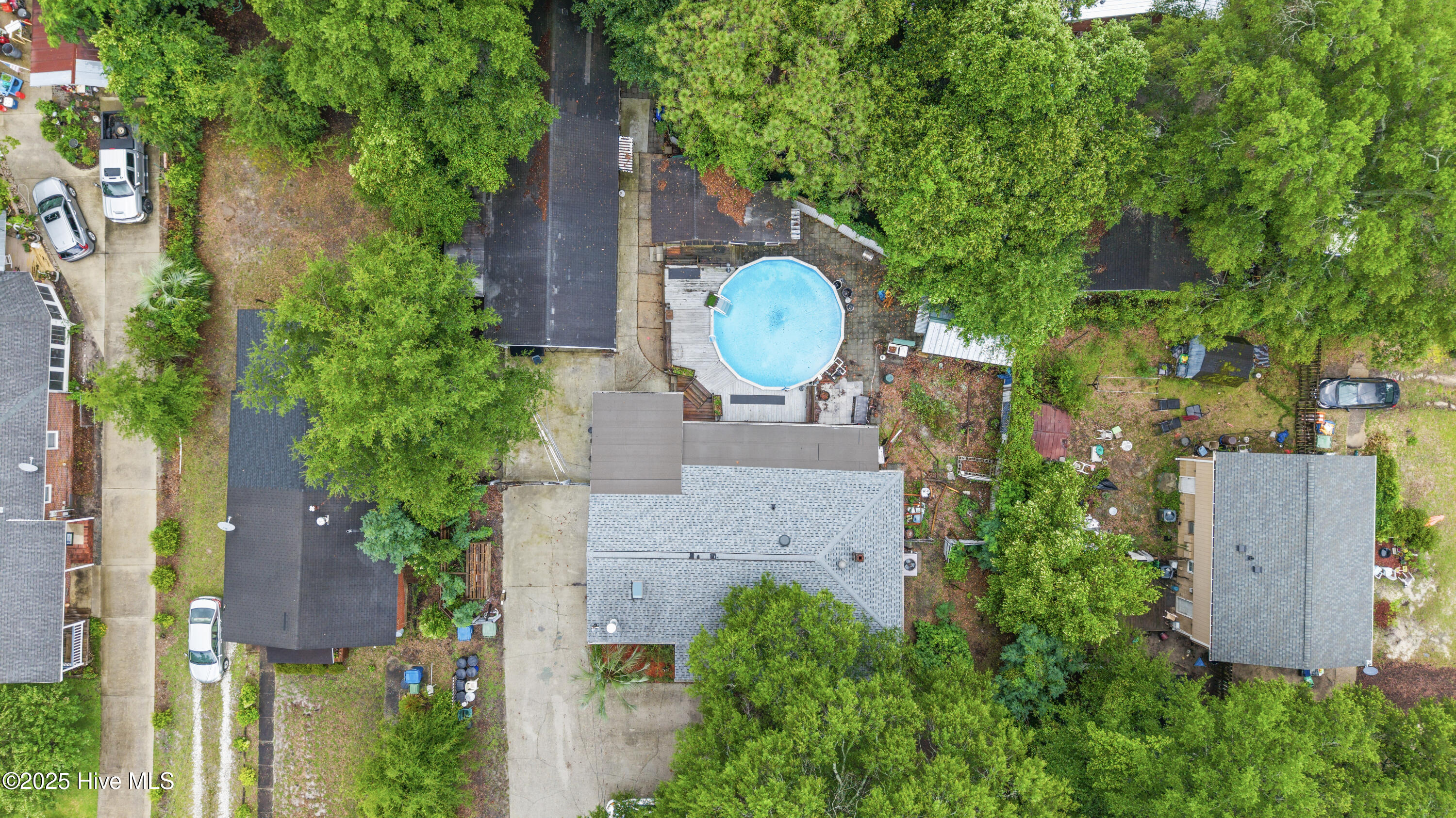 210 Rutledge Drive Wilmington, NC 28412 - Photo 3 of 63 18-DJI_20250615011137_0099_D