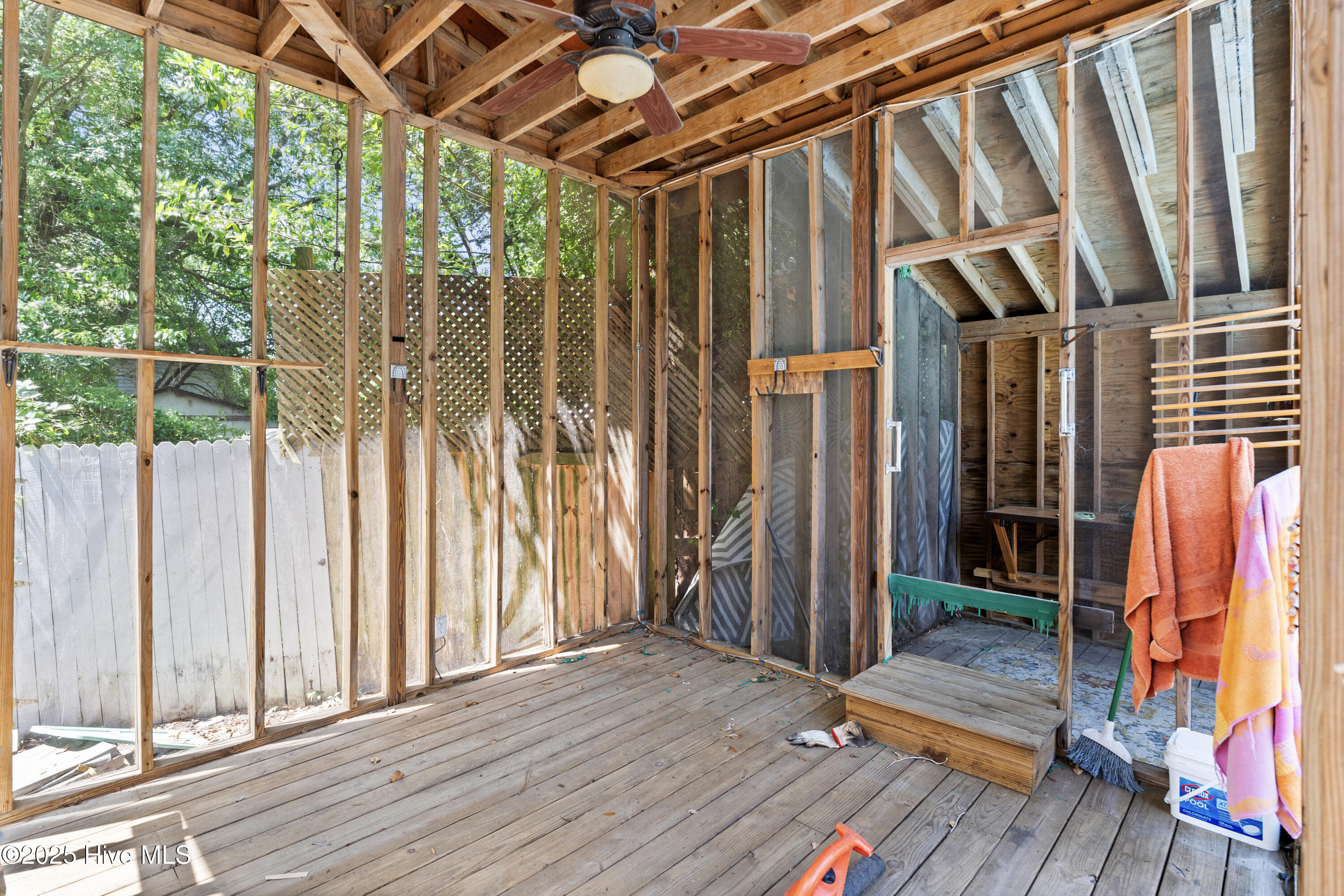 210 Rutledge Drive Wilmington, NC 28412 - Photo 45 of 63 Screened pool house