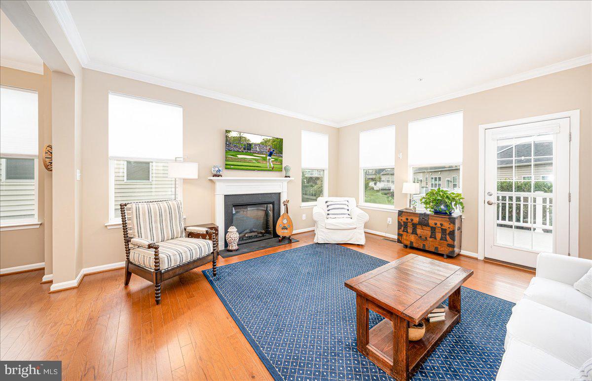 2851 Union Square Road, Unit 68 New Windsor, MD 21776 - Photo 18 of 54 Living Room w/Fireplace