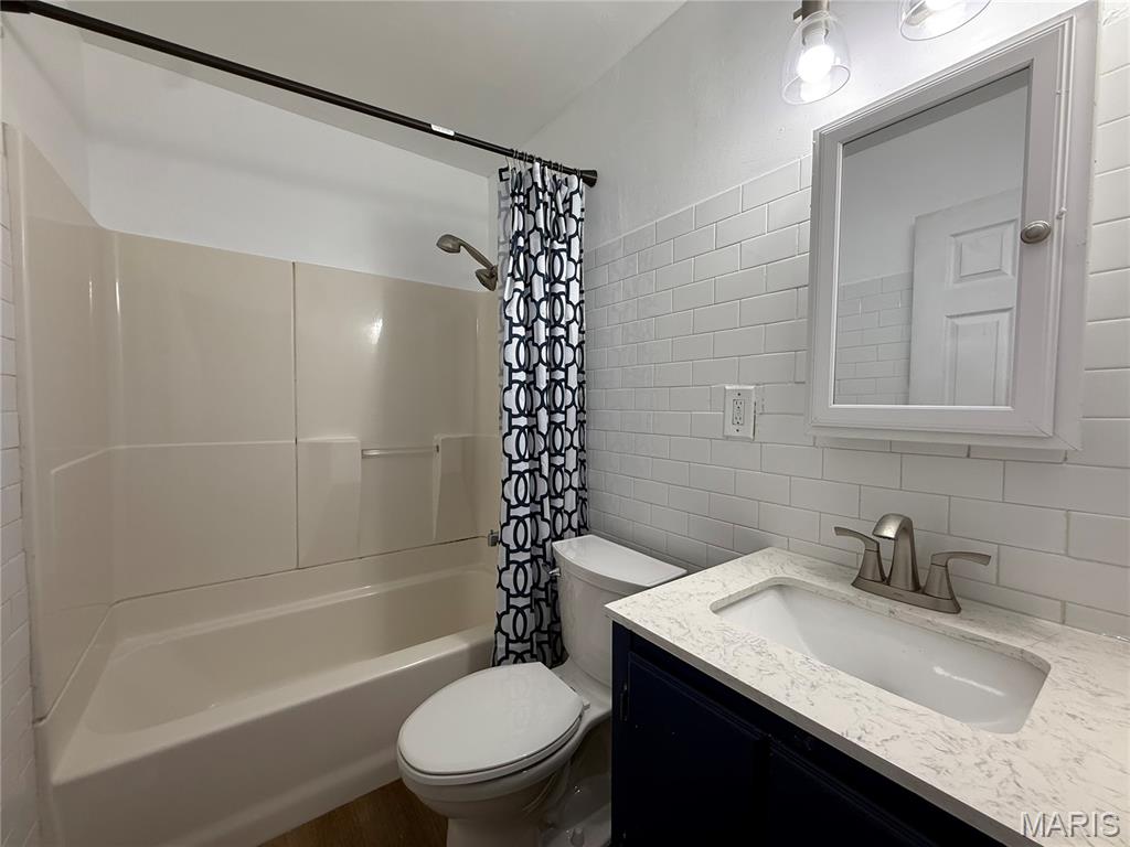 601 Wickford Way Ballwin, MO 63021 - Photo 12 of 19