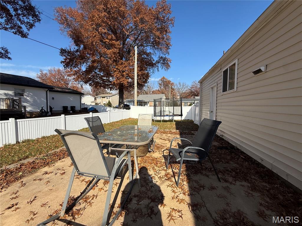 601 Wickford Way Ballwin, MO 63021 - Photo 17 of 19