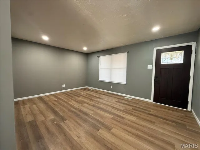 $1,900 | 601 Wickford Way, Ballwin, MO 63021