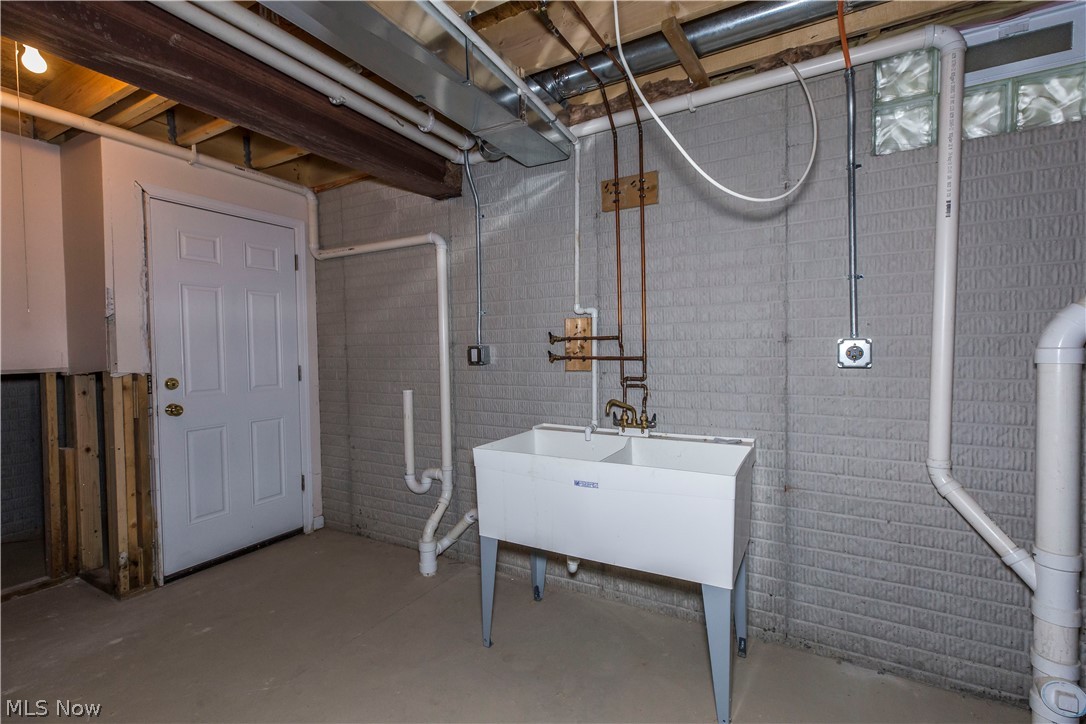 23804 Knickerbocker Road Bay Village, OH 44140 - Photo 28 of 33 Gallery Image 28